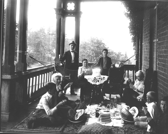Birthday party on the front porch miniatura