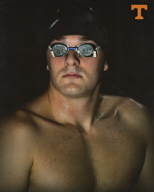 University of Tennessee Swimming and Diving Media Guides miniatura